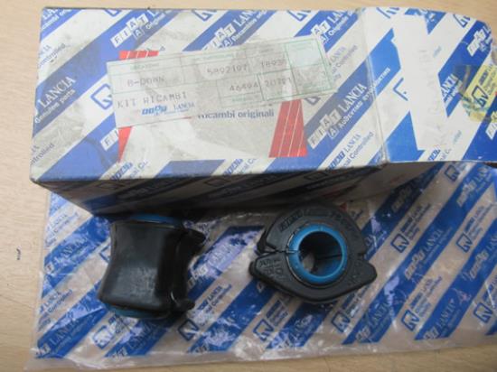 5892197 Stabilisatorstangrubberset vering voorzijde