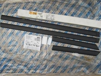 5907829 Stootstrip set