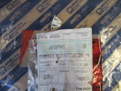 60509945 Veertje radiatorgrille