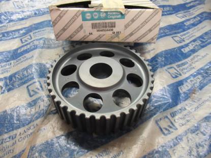 60584430 Tandwiel distributie linkerzijde