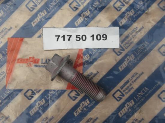 71750109 Bout subframe voorzijde 14x40