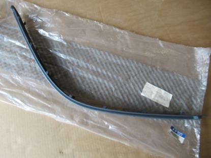 735267932 Stootstrip voorbumper links