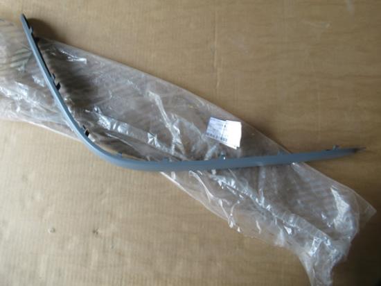 735267934 Stootstrip achterbumper links