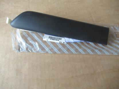 735272949 Stootstrip linksachter