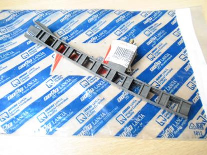 7795949 Geleider raam linksachter