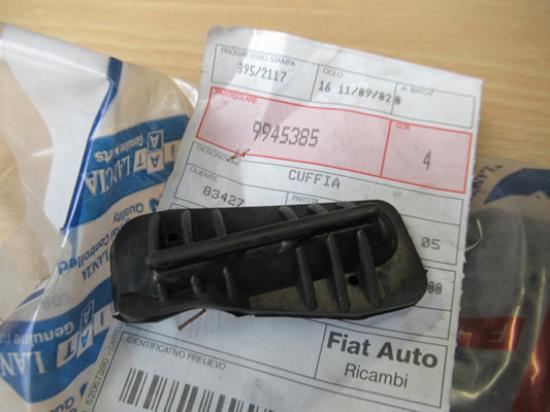 9945385 Hoes achterremtrommel