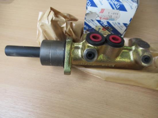 9945760 Hoofdremcilinder