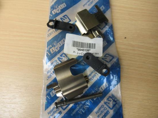 9946108 Remmenkit voorzijde