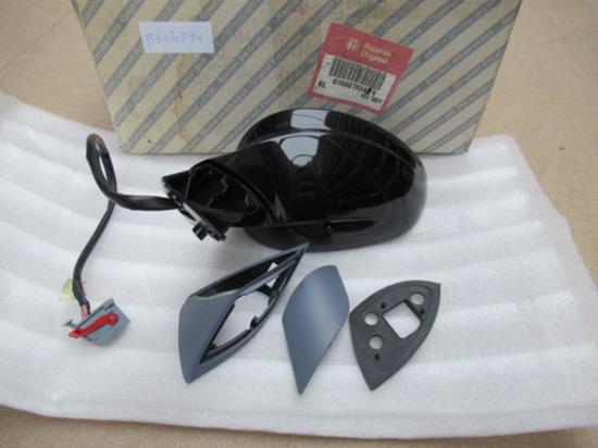 156070344 Buitenspiegel linkerzijde