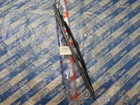 46735255 Ruitenwisser voorzijde links