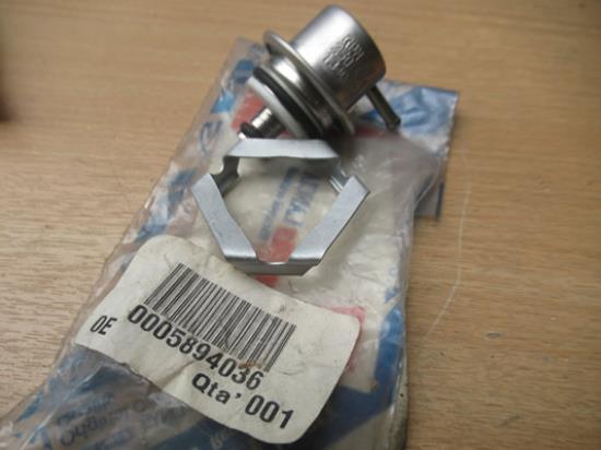 5894036 Brandstofdrukregelaar