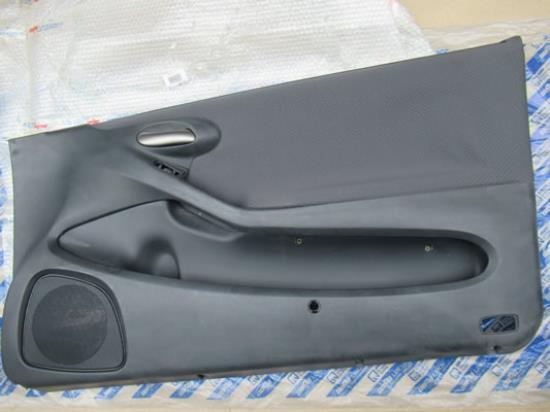 735308936 Deurpaneel rechterzijde