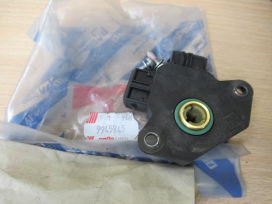 9945845 Sensor voor gasklephuis