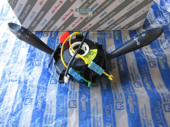 735428558 Stuurschakelaar