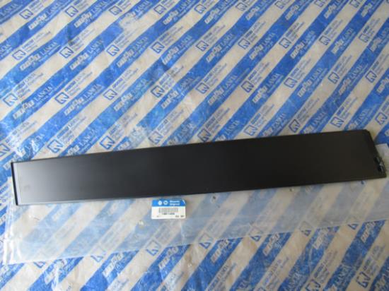 1489114898 Sierstuk raamstijl links