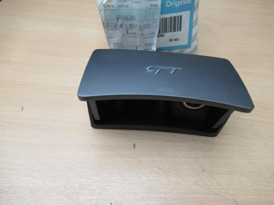 156046363 Asbak middenconsole