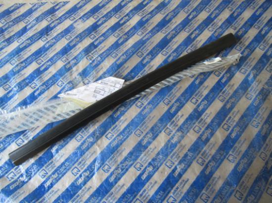 46784595 Pakking motorkap