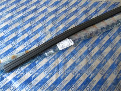 46784598 Pakking motorkap paravanzijde