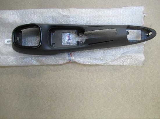 735275239 Middenconsole