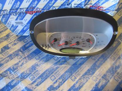 46840370 Instrumentenpaneel met snelheidsmeter