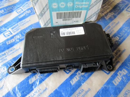 50510517 ECU raam