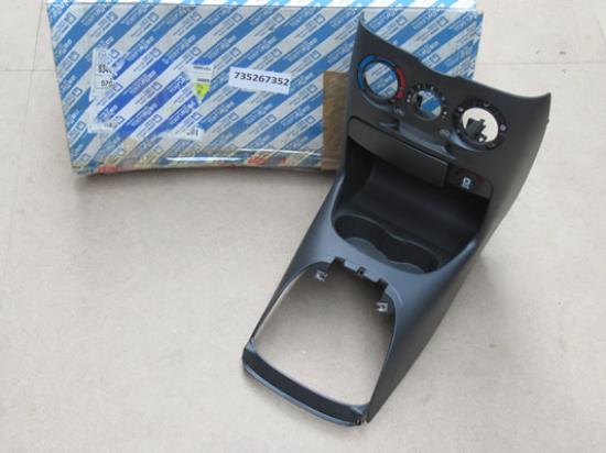 735267352 Middenconsole met asbak en aansteker