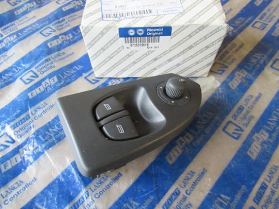 735315619 Bedeiningspaneel voor elektrisch bedienbare ruiten linkerzijde