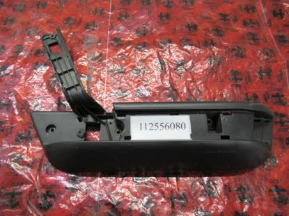 112556080 Armsteun voor rechter portier