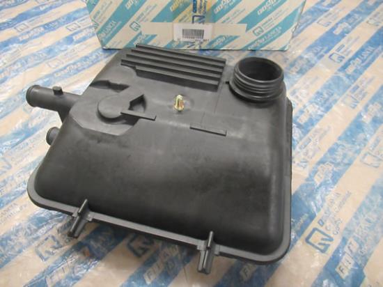 1485901080 Koelvloeistof reservoir