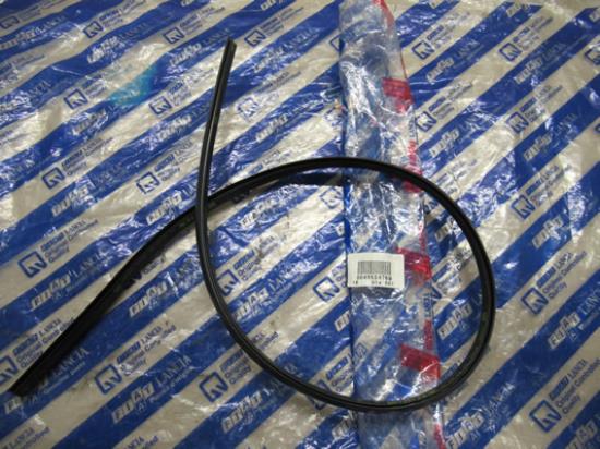 46524769 Profielrubber voor voorruit