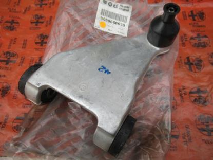 60666020 Draagarm voor vering rechtsvoor