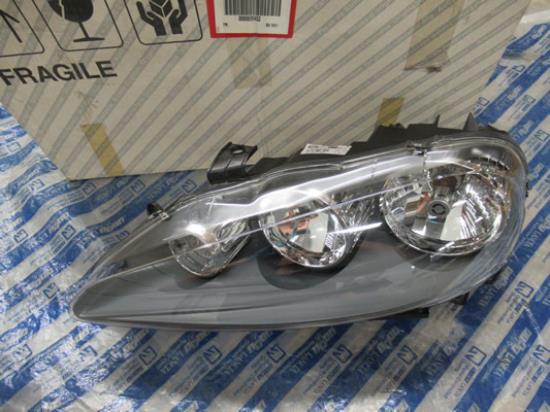 60695452 Koplamp links met gasontlading