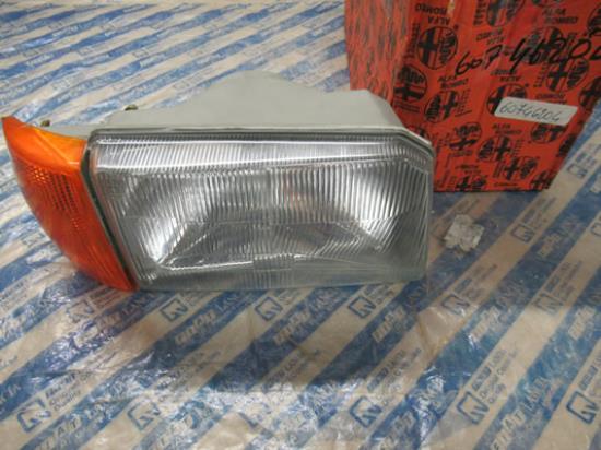 60746204 Koplamp rechts