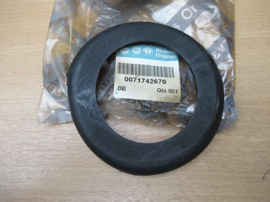 71742670 Ring voor vering voorzijde