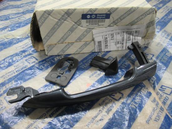 735316676 Deurgreep voor portier linksvoor en linksachter