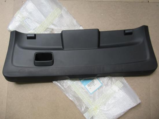 735410899 Achterklep paneel