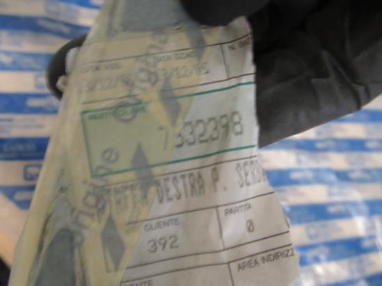 7532398 Beugel benzinetank