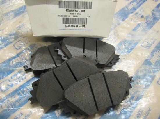 6000615055 Remblokkenset voorzijde