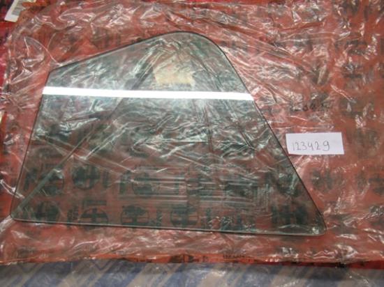 123429 Kleine ruit voor portier linksachter