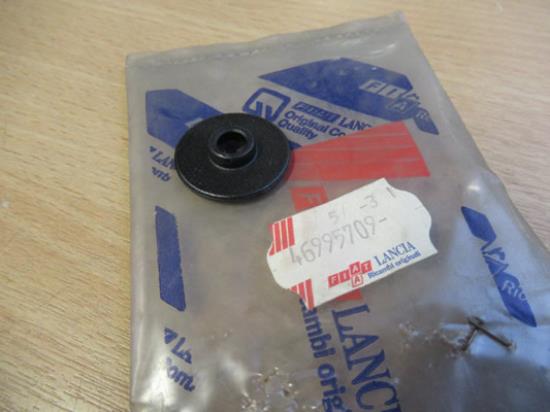 46995709 Buffer voor achterbank rugleuning