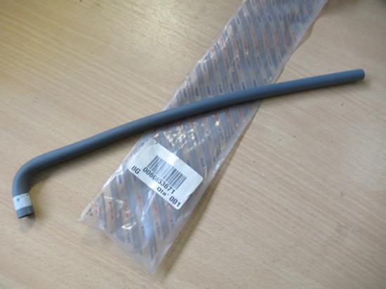 60653671 Slang remvoering naar emissieklep