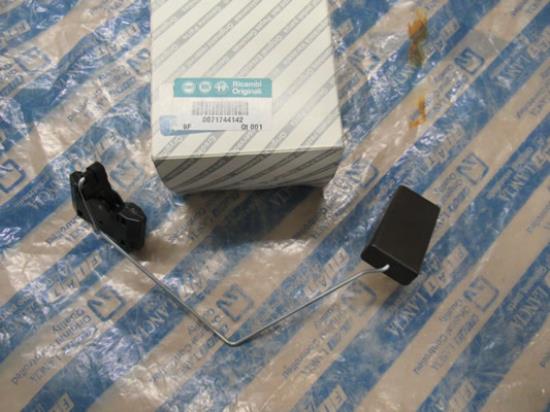 71744142 Niveaumeter brandstofpomp