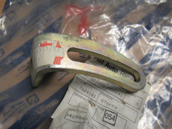 7624161 Beugel voor aircocompressor