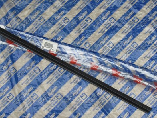 82430592 Sierlijst voor ruit linksvoor