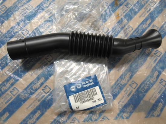 46559005 Slang naar luchtfilterhuis