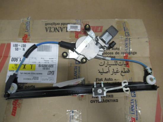 46736842 Raammechaniek portier rechtsvoor