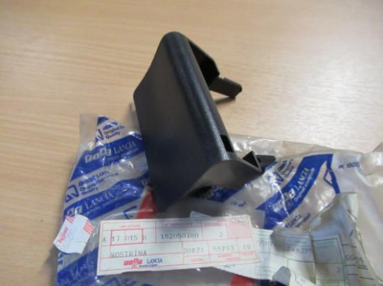 182050780 Sierstuk dorpel rechterzijde