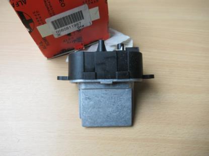 60811987 Kachelweerstand