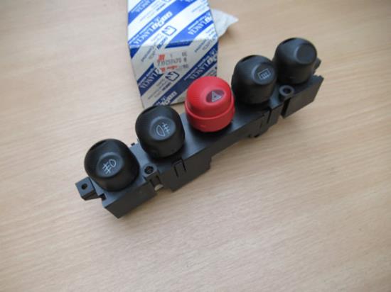 735257470 Bedieningspaneel dashboard