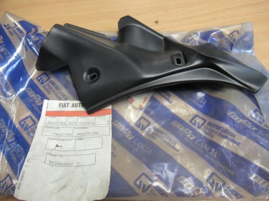 7682785 Kapje voor paravan rechts